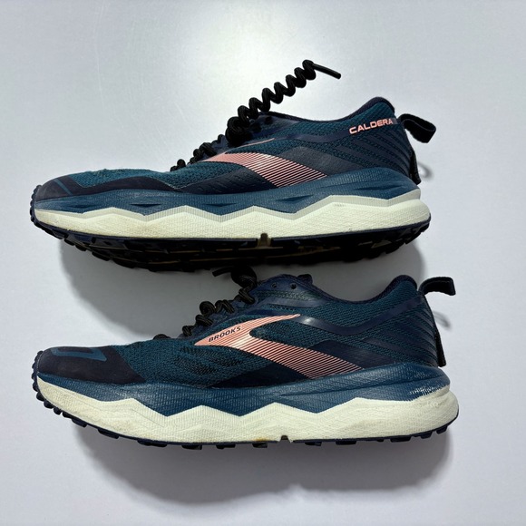 Brooks Running Shoes Caldera 4 Blue Pink Sneakers Curly Laces Size 6 B (Medium) - Picture 6 of 12
